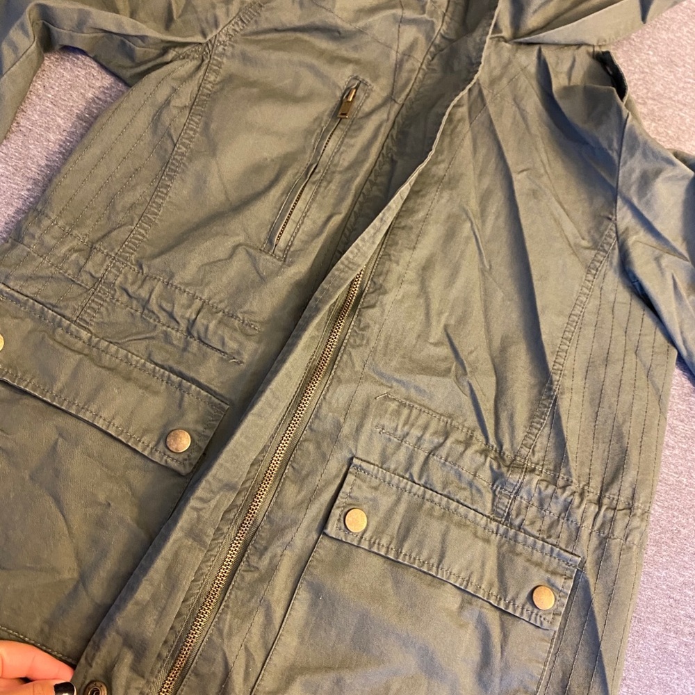 Jacket - Picture 4 of 8
